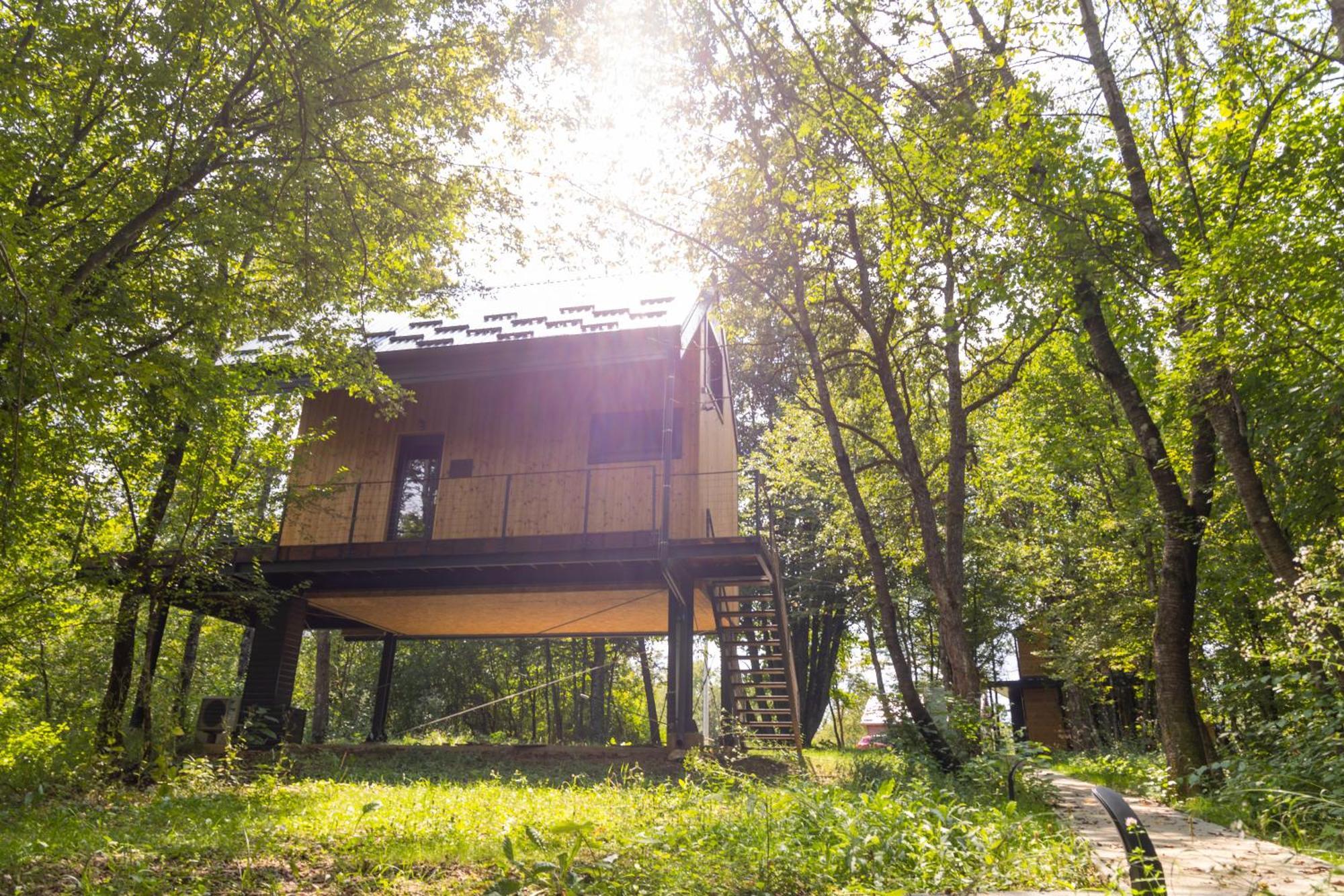 Tree Elements Treehouse Retreat Appartement Slunj Buitenkant foto